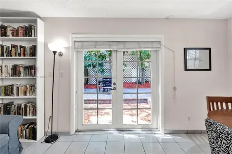 2802 W Trade Avenue Miami FL 33133