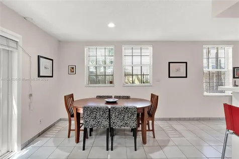 2802 W Trade Avenue Miami FL 33133