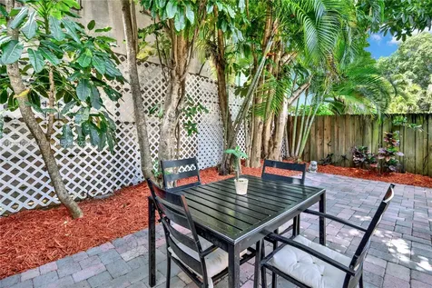 2802 W Trade Avenue Miami FL 33133