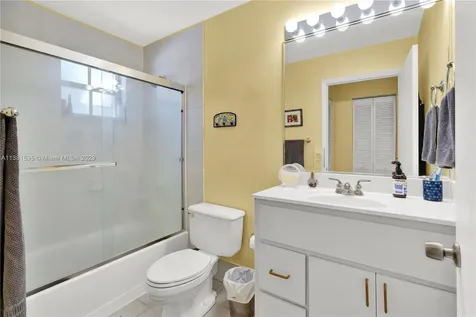 2802 W Trade Avenue Miami FL 33133