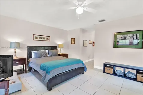 2802 W Trade Avenue Miami FL 33133