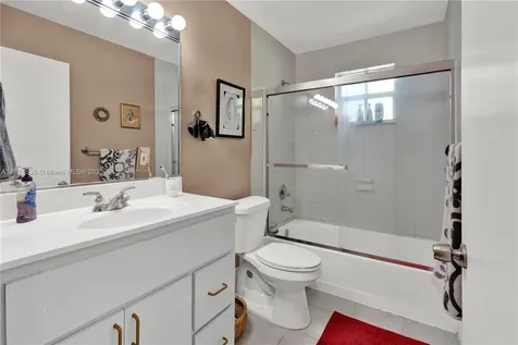 2802 W Trade Avenue Miami FL 33133