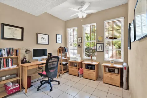 2802 W Trade Avenue Miami FL 33133