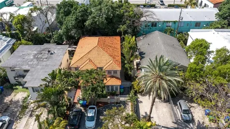 2802 W Trade Avenue Miami FL 33133