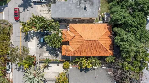 2802 W Trade Avenue Miami FL 33133