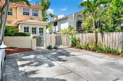 2802 W Trade Avenue Miami FL 33133