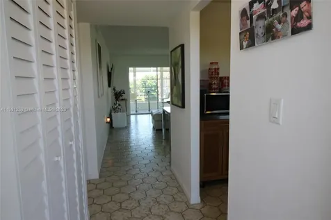 2741 N Pine Island Road Sunrise FL 33322