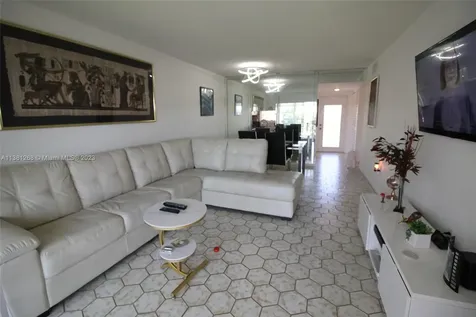 2741 N Pine Island Road Sunrise FL 33322