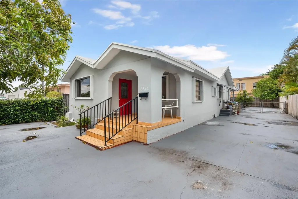 2235 SW 15th Street Miami FL 33145