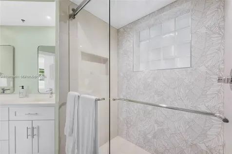 3255 NE 184th Aventura FL 33160
