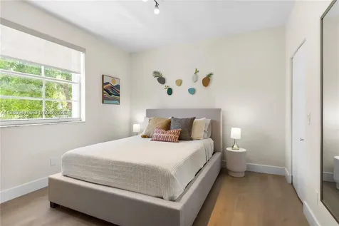 3255 NE 184th Aventura FL 33160