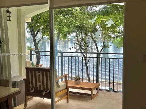 3255 NE 184th Aventura FL 33160