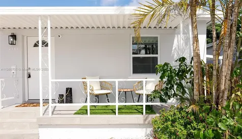2761 SW 33rd Avenue Miami FL 33133