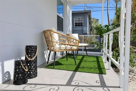 2761 SW 33rd Avenue Miami FL 33133