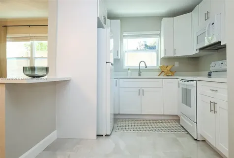 2761 SW 33rd Avenue Miami FL 33133