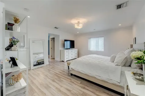 2431 SW 14th Street Miami FL 33145