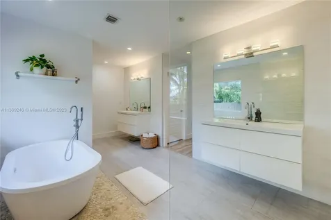 2431 SW 14th Street Miami FL 33145