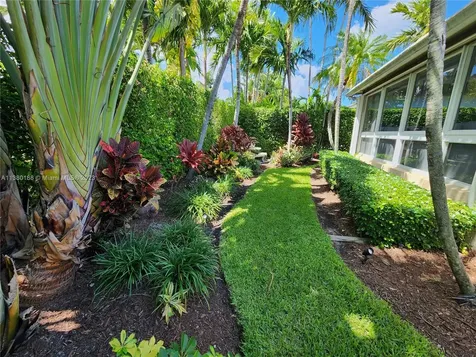 8858 Carlyle Avenue Surfside FL 33154