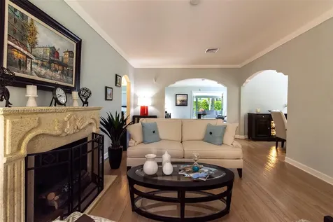 8858 Carlyle Avenue Surfside FL 33154