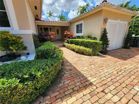 8858 Carlyle Avenue Surfside FL 33154