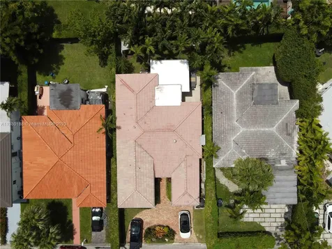8858 Carlyle Avenue Surfside FL 33154