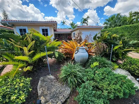 8858 Carlyle Avenue Surfside FL 33154