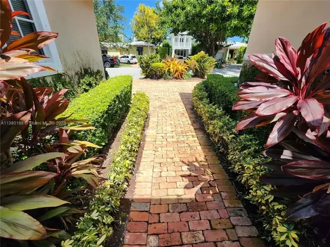 8858 Carlyle Avenue Surfside FL 33154