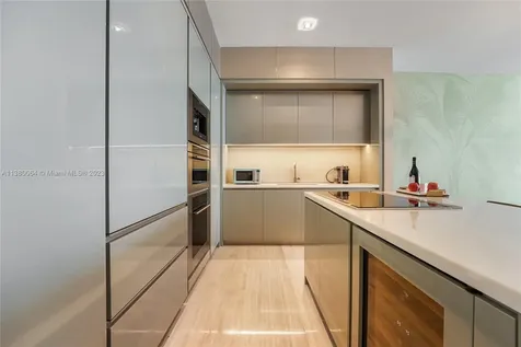 18975 Collins Avenue Sunny Isles Beach FL 33160