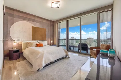 18975 Collins Avenue Sunny Isles Beach FL 33160