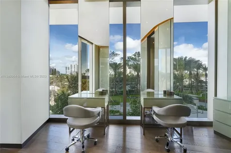 18975 Collins Avenue Sunny Isles Beach FL 33160