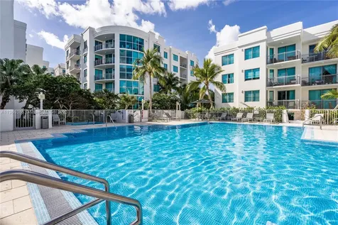 110 Washington Avenue Miami Beach FL 33139