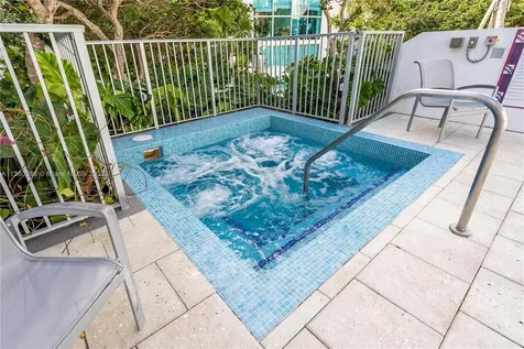 110 Washington Avenue Miami Beach FL 33139
