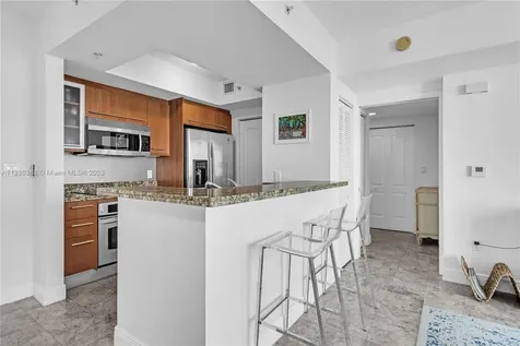 110 Washington Avenue Miami Beach FL 33139