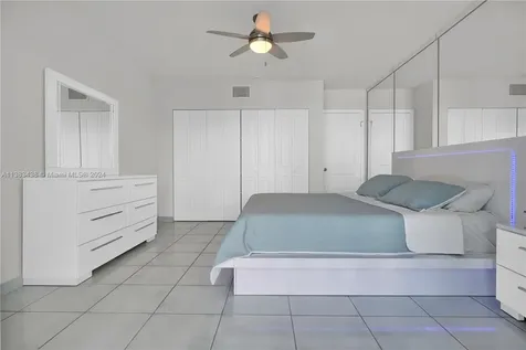 5401 Collins Avenue Miami Beach FL 33140