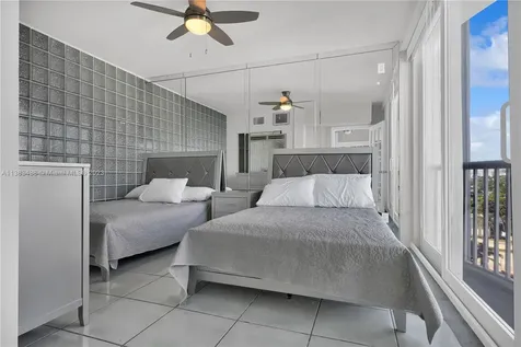 5401 Collins Avenue Miami Beach FL 33140