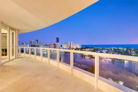 21200 Point Place Aventura FL 33180