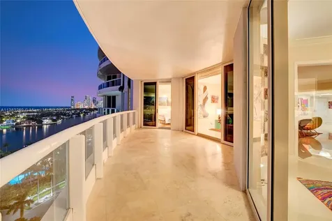 21200 Point Place Aventura FL 33180