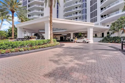 21200 Point Place Aventura FL 33180