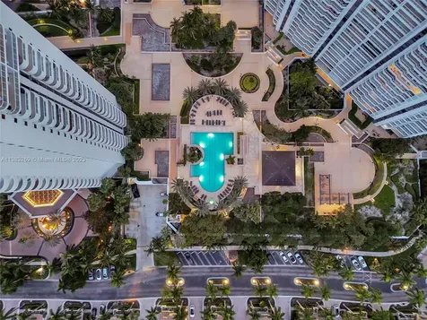 21200 Point Place Aventura FL 33180