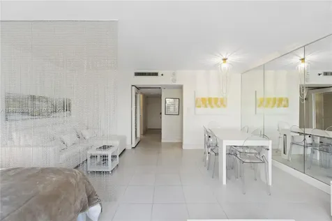 100 Lincoln Road Miami Beach FL 33139