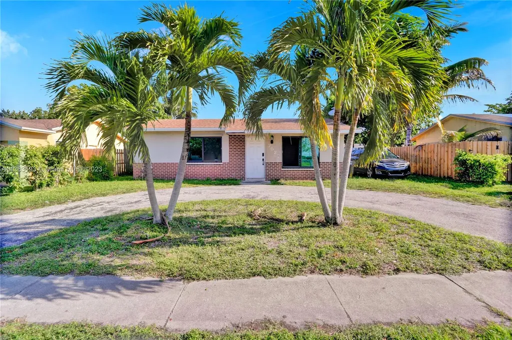 7527 Kimberly Boulevard North Lauderdale FL 33068