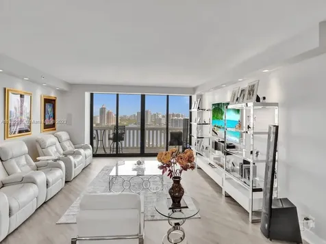 3000 Island Boulevard Aventura FL 33160