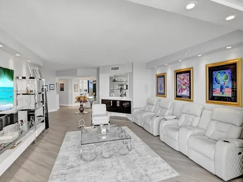 3000 Island Boulevard Aventura FL 33160