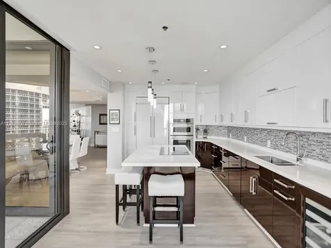 3000 Island Boulevard Aventura FL 33160