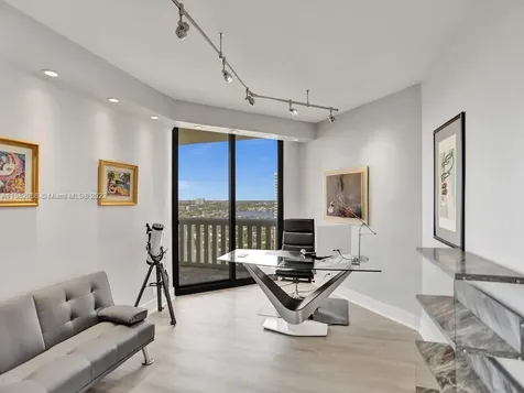3000 Island Boulevard Aventura FL 33160