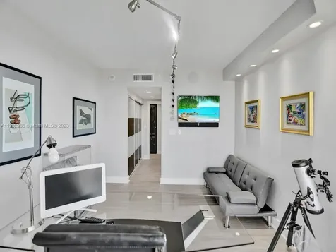 3000 Island Boulevard Aventura FL 33160