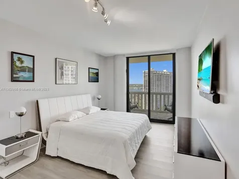 3000 Island Boulevard Aventura FL 33160