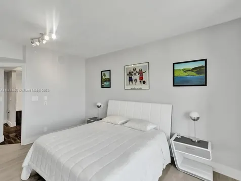 3000 Island Boulevard Aventura FL 33160