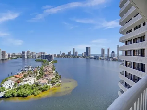 3000 Island Boulevard Aventura FL 33160