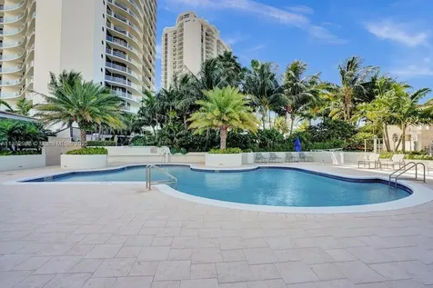 3000 Island Boulevard Aventura FL 33160